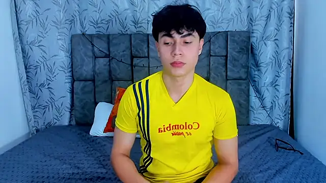 Dantekent 现场XXX聊天