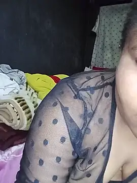 ChubbyMidgetxxx19 Chat XXX in diretta