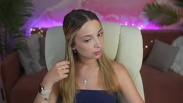 Онлайн чат XXX MelisaRoss