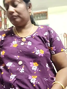 Chat +18 de yamini1431 ao vivo