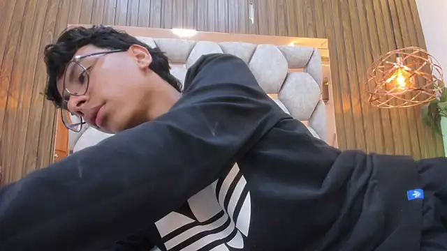 Sembang XXX Secara Langsung adams_bobby