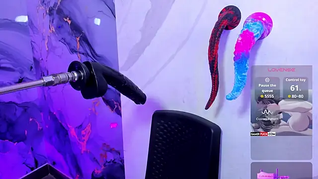 Emily_EvoのライブXXXチャット
