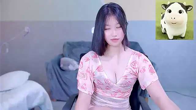 YangYang-Ya Adlı Modelin Canlı XXX Sohbeti