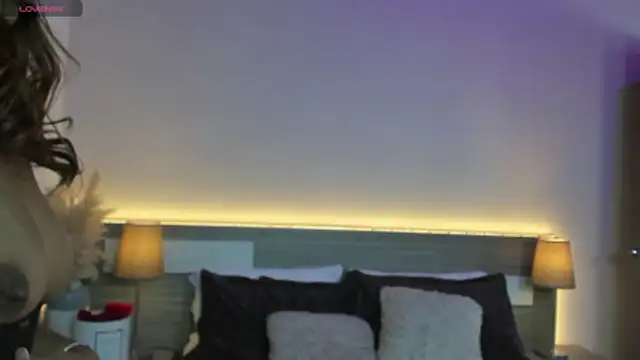 ZarahFoxx Chat XXX in diretta