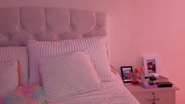 ChanellGV Adlı Modelin Canlı XXX Sohbeti