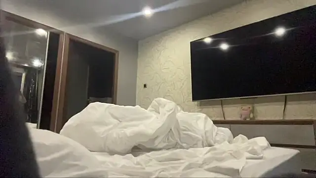 Sunshine_Kira Live XXX-chat