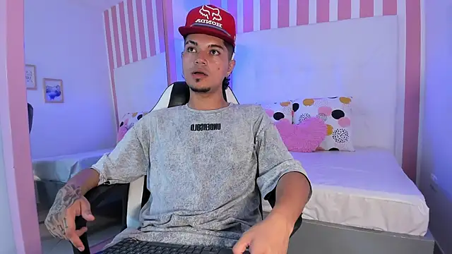 Chat XXX en directo de Briian__