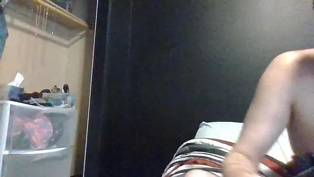 Chat XXX en directo de Cloudyydayzz