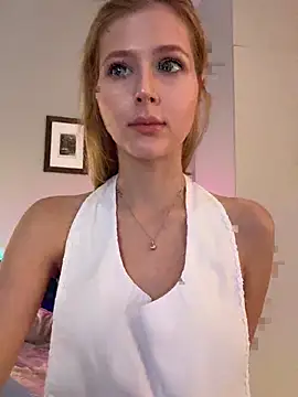 LunaRase XXX чат на живо