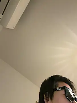 ak_channel's Live XXX Chat