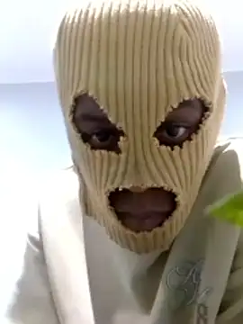 Chat +18 de Asanda69 ao vivo