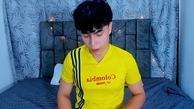 Dantekent Live XXX-Chat