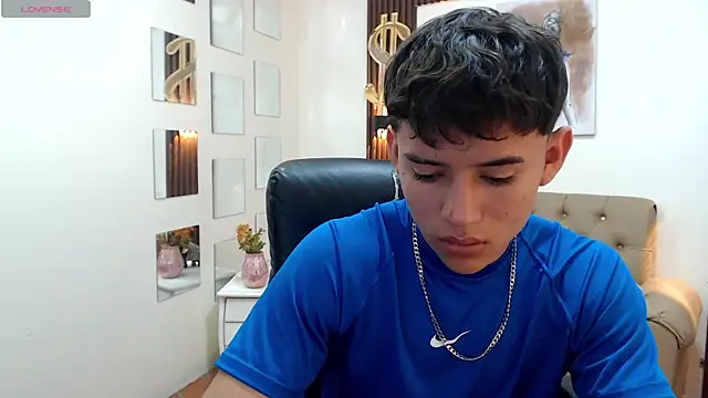 Chat +18 de Ryan_grayx ao vivo