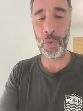 Chat +18 de Tiojhonny ao vivo