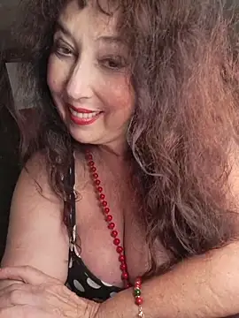 GypsyEsmeraldan Live XXX chat