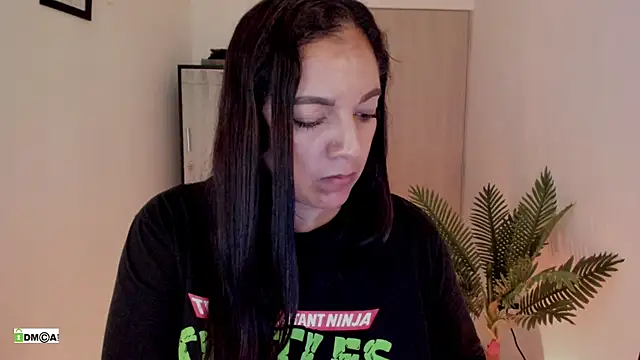 urcute_kitten's Live XXX Chat