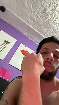 Karim_mansur Adlı Modelin Canlı XXX Sohbeti
