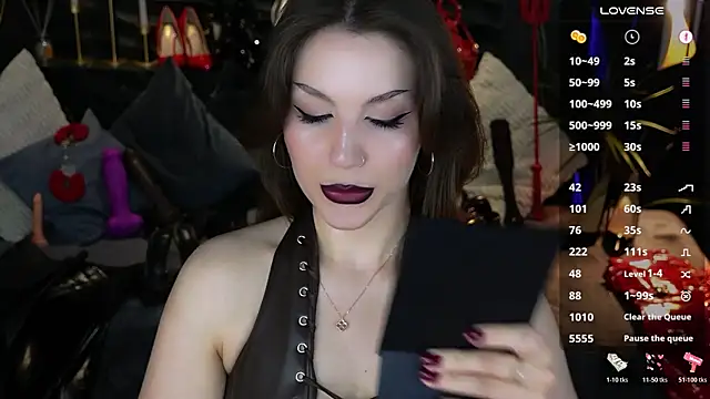 MistressDarsy's Live XXX Chat