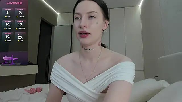 XXX chat uživo modela JenniferQueen11