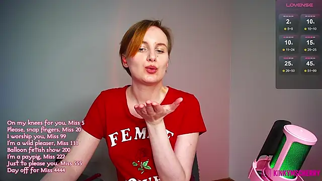 KinkyMissCherry Chat XXX in diretta