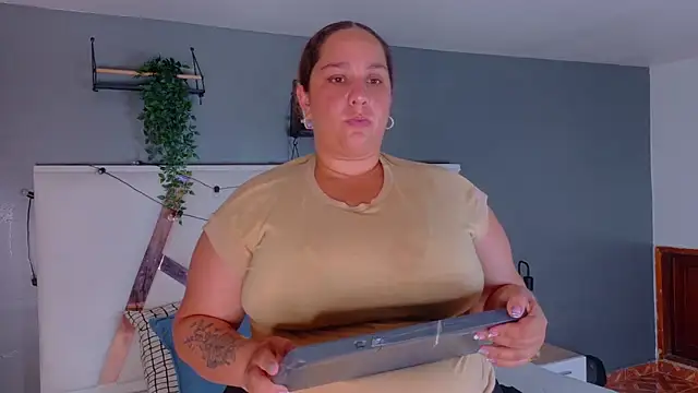 JenaCooper_ Adlı Modelin Canlı XXX Sohbeti