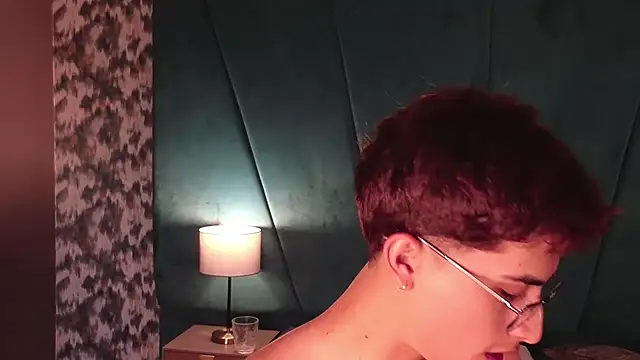 Živý XXX chat Aaron_Eze