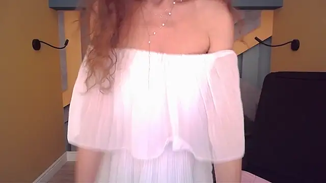 Онлайн чат XXX EllaLong