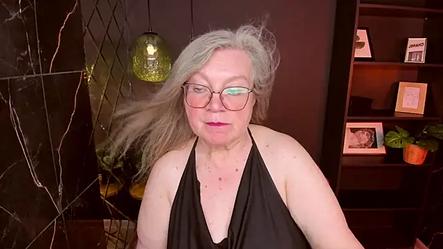 NataliMellow's Live XXX Chat