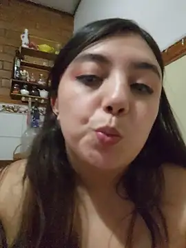 RoxanneDiaz's Live XXX Chat