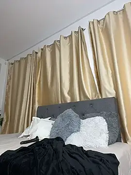 Emma_hassani Chat XXX live