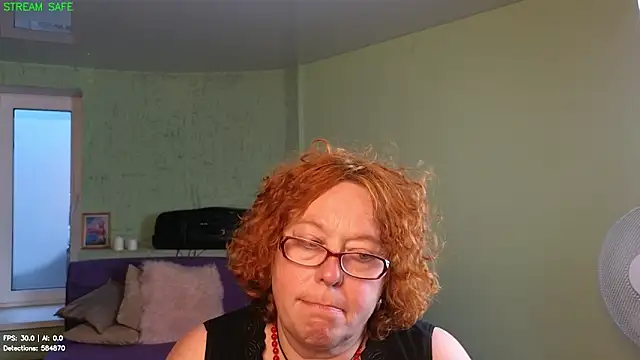 Chatroom XXX en direct de Fara_Flutte