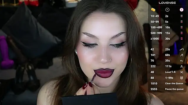 Chat +18 de MistressDarsy ao vivo