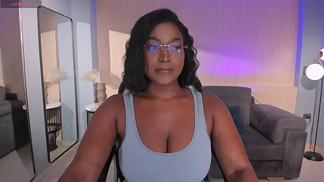 XXX chat uživo modela SavannahStorm