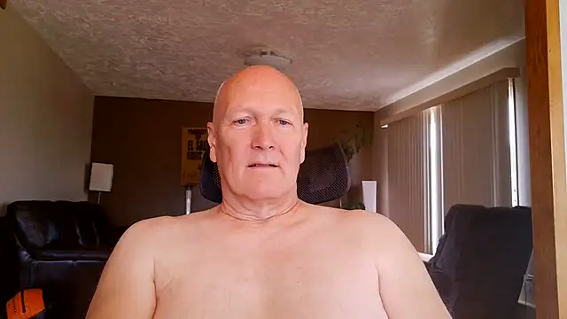 XXX chat uživo modela BasicAnt