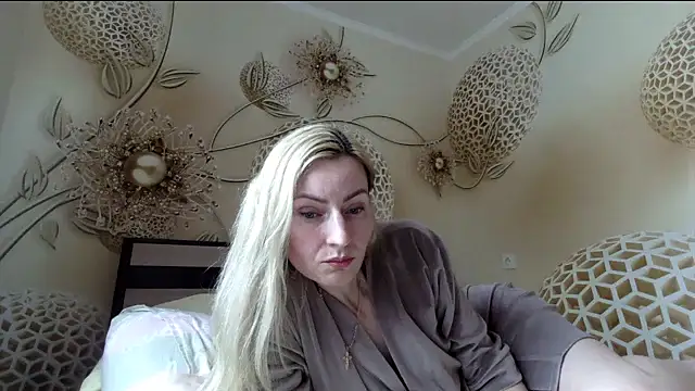 Yourrealgirl's Live XXX Chat