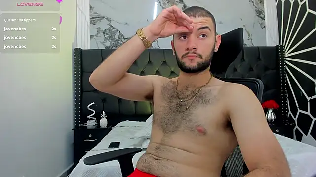 MaximusClark Live XXX-chat