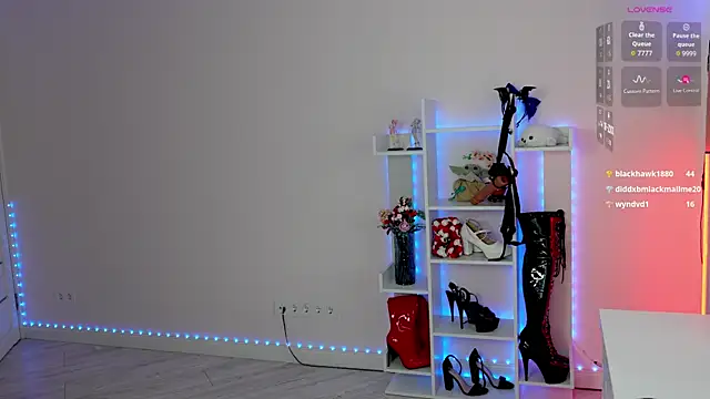QueenAliceX's Live XXX Chat