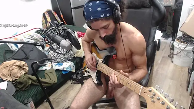 Stringin69: онлайн-секс-чат