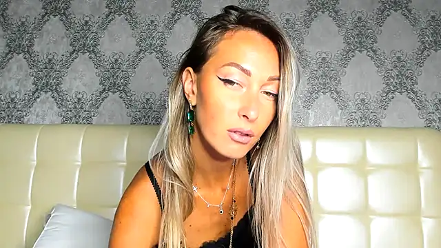 הופעת וובקאם של StarryHanna