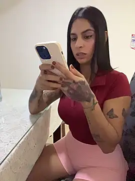 Pokazy przed kamerką – charlotte_stevenss_