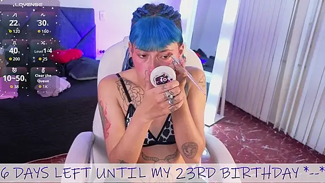 XXX chat uživo modela _sharlotte777