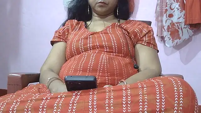 Pooja-suman's Live XXX Chat
