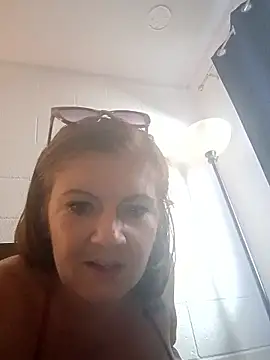 nakedgarbageperson's Live XXX Chat