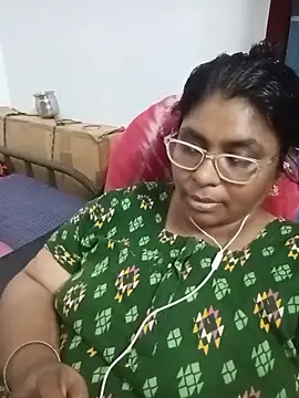 deepika-mallus Chat XXX live