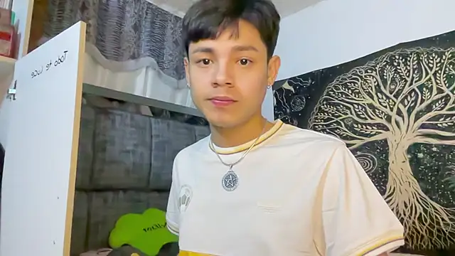 Czat XXX na żywo – Andy_Belier23