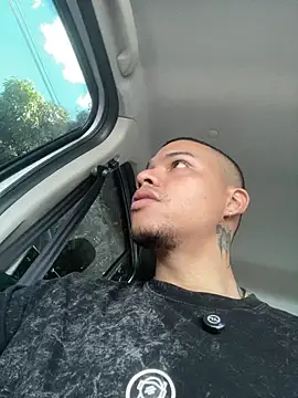 Chat +18 de AlphaMasterXxx ao vivo