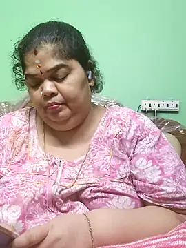 tamilthanushri Adlı Modelin Canlı XXX Sohbeti