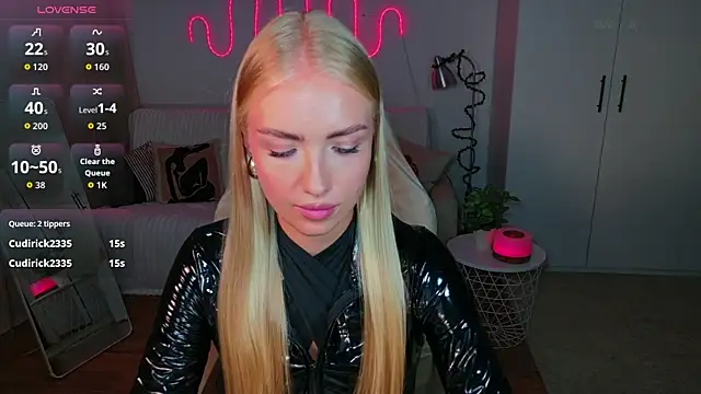 XXX chat uživo modela TessaGrays