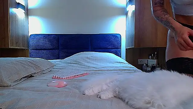 XXX chat uživo modela Sour_Berry_