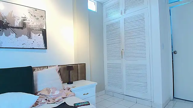 XXX chat uživo modela AlessandraLeroy